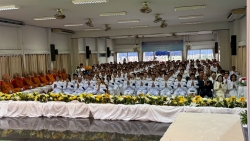 LINE_ALBUM_งานราชพิธีวันที่ 5 ธันวาคม 2568_251208_12.jpg - เทศบาลตำบลสันป่าตอง ได้เข้าร่วมพิธีเนื่องในวันคล้ายวันพระบรมราชสมภพพระบาทสมเด็จพระบรมชนกาธิเบศร มหาภูมิพลอดุลยเดชมหาราช บรมนาถบพิตร วันชาติ และวันพ่อแห่งชาติ 5 ธันวาคม 2568  | https://www.sanpatong.go.th